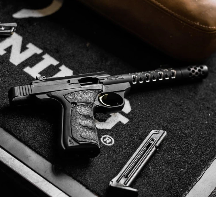 Pistolet Browning Buck Mark Plus Vision UFX Black kal.22 LR