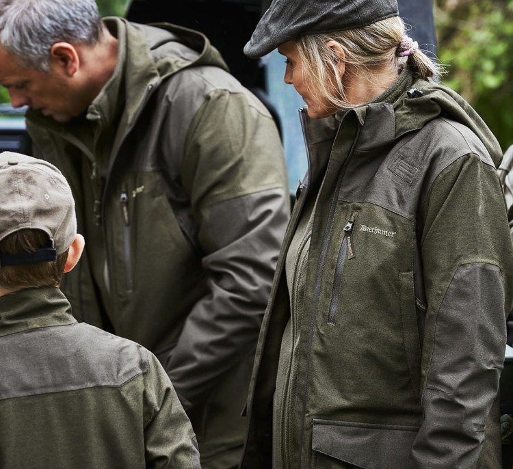 Deerhunter 5749 - Beluga (9).jpg