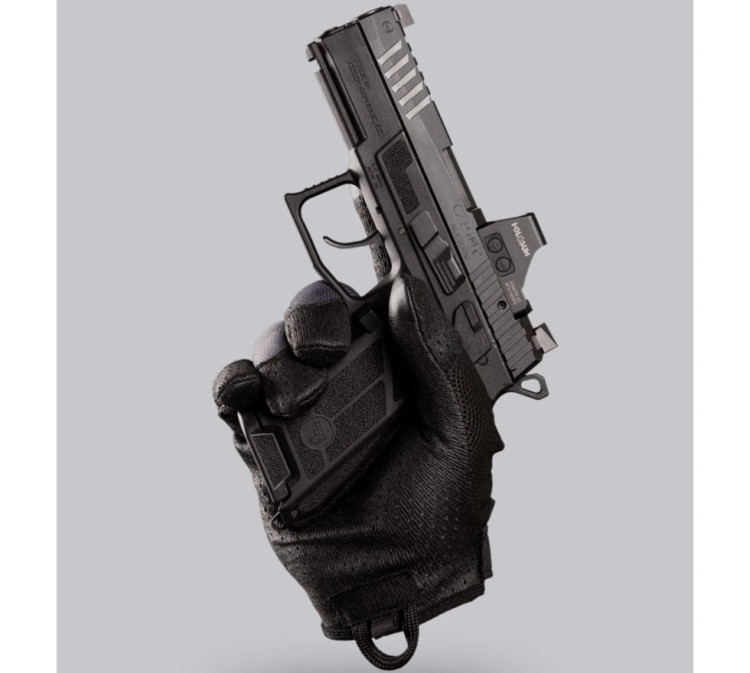 CZ P-09 C Nocturne (8).jpg