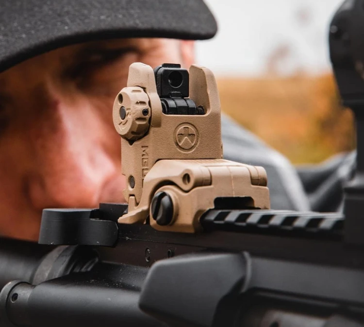 Celownik przeziernikowy składany Magpul MBUS - Czarny - MAG248-BLK