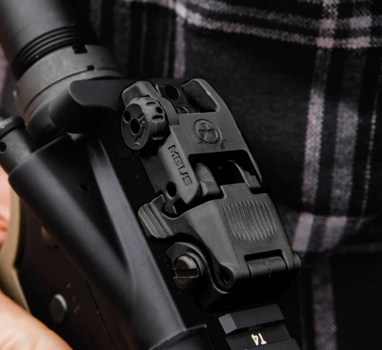 Celownik przeziernikowy składany Magpul MBUS - Czarny - MAG248-BLK