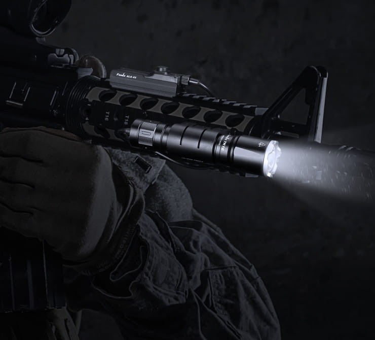 Fenix TK16 v2.0 - Czarny - 3100 lm (8).jpg