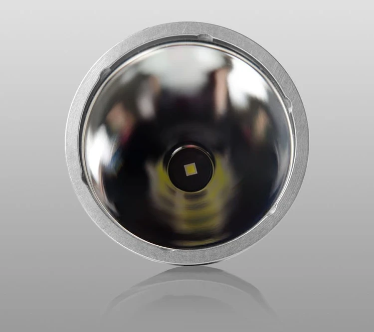Latarka szperacz Armytek Barracuda Pro - White - 1500 lm
