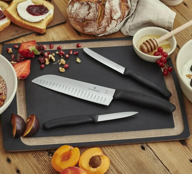 Noż do warzyw i owoców Victorinox Swiss Classic 6.7606.L119 (8cm) gładki - Pomarańczowy (5).jpg