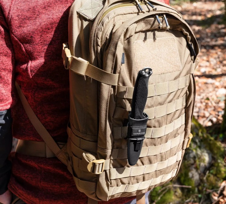 Nóż survivalowy Victorinox Venture (4).jpg