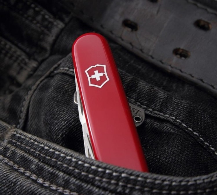 Scyzoryk Victorinox Recruit 0.2503 (84mm) - Czerwony (4).jpg