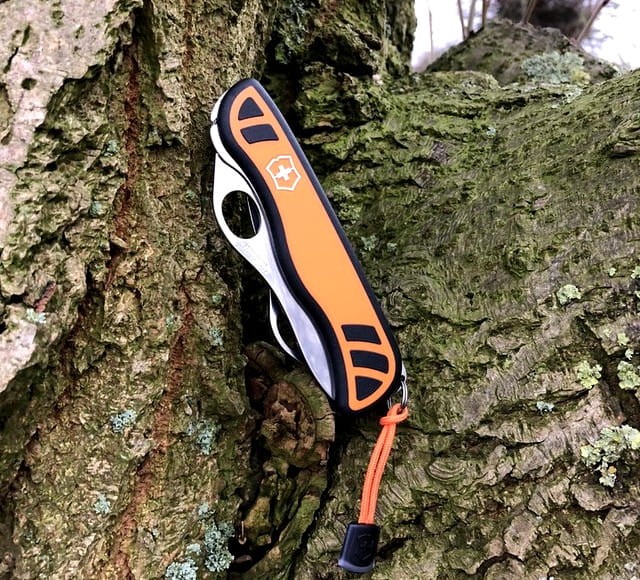 Scyzoryk Victorinox Hunter XT Grip 0.8341.MC9 (111mm) - PomarańczowyCzarny (5).jpg