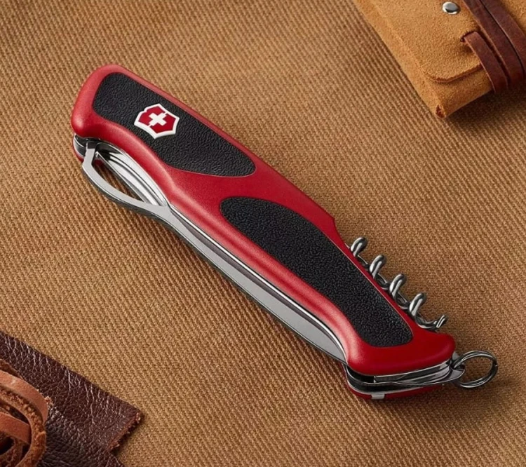 Scyzoryk Victorinox Ranger Grip 61 0.9553.MC (130mm) - Czerwony/Czarny
