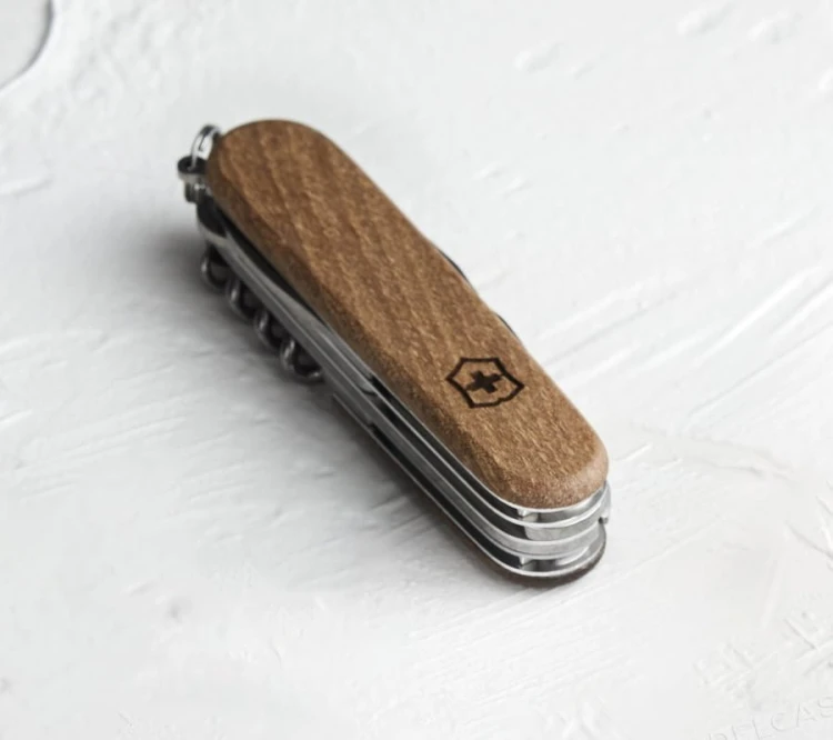 Scyzoryk Victorinox Huntsman Wood 1.3711.63 (91mm) - Drzewo orzechowe