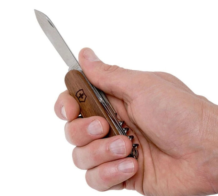 Scyzoryk Victorinox Huntsman Wood 1.3711.63 (91mm) - Drzewo orzechowe