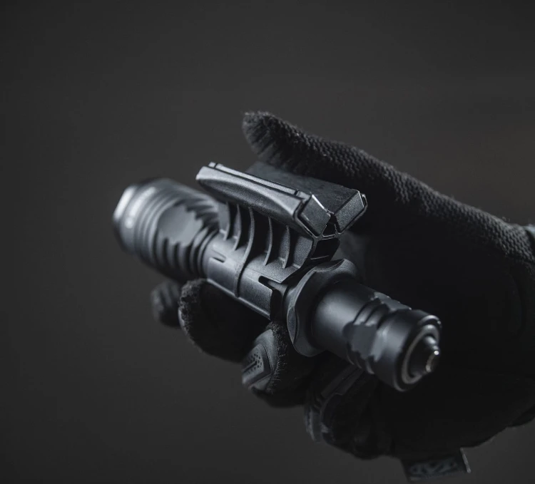 Montaż magnetyczny do latarek Armytek AWM-03