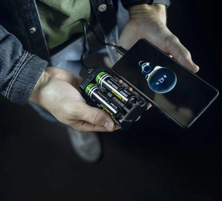 Ładowarka Armytek Handy C2 Vape Edition