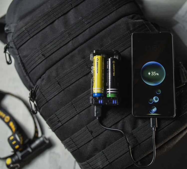 Ładowarka Armytek Handy C2 Vape Edition