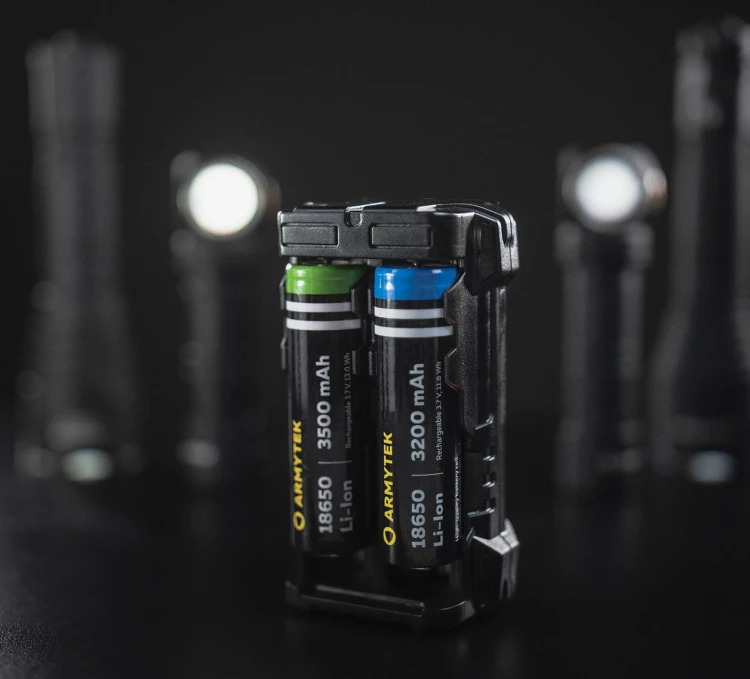 Ładowarka Armytek Handy C2 Vape Edition