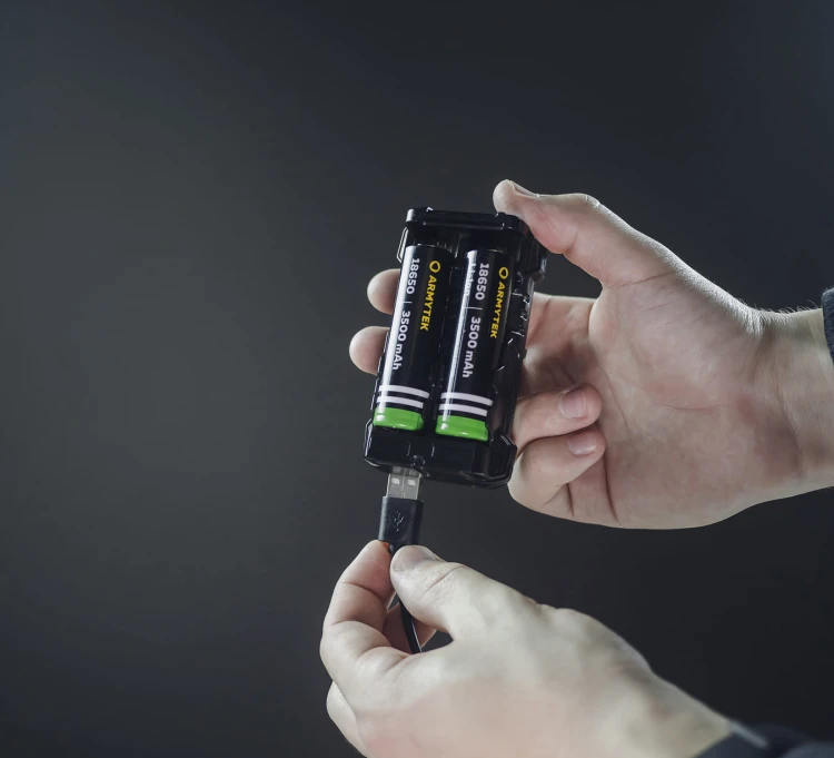 Ładowarka Armytek Handy C2 Vape Edition