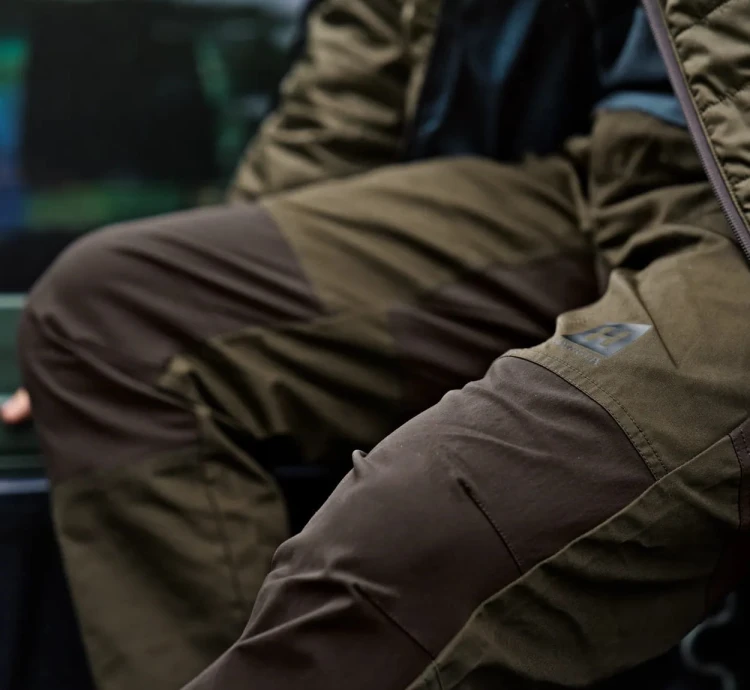 Spodnie Härkila Fjell - Willow Green/Shadow Brown
