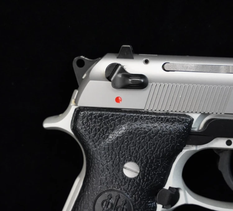 Pistolet Beretta 92 FS INOX ITALY GG kal.9mm Para (okładziny gumowe)