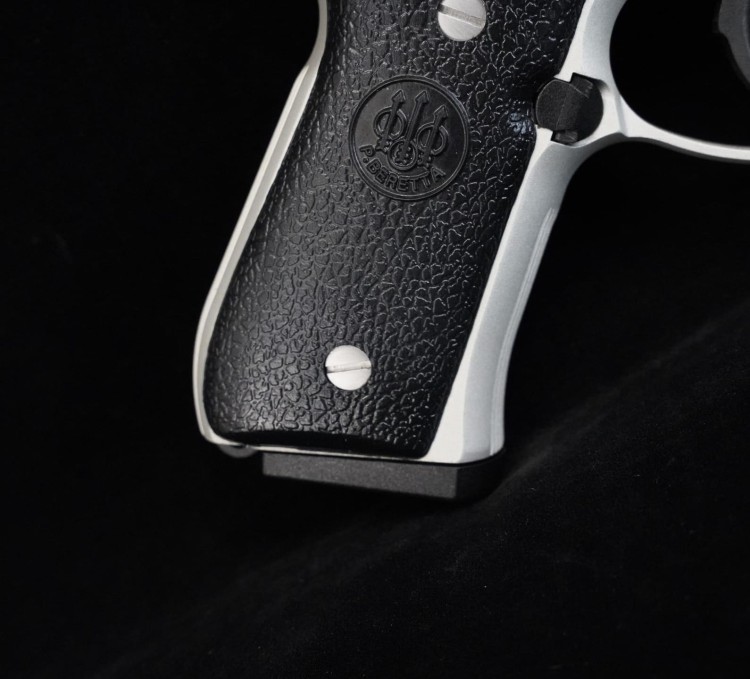 Beretta 92 FS INOX GG (4).jpg