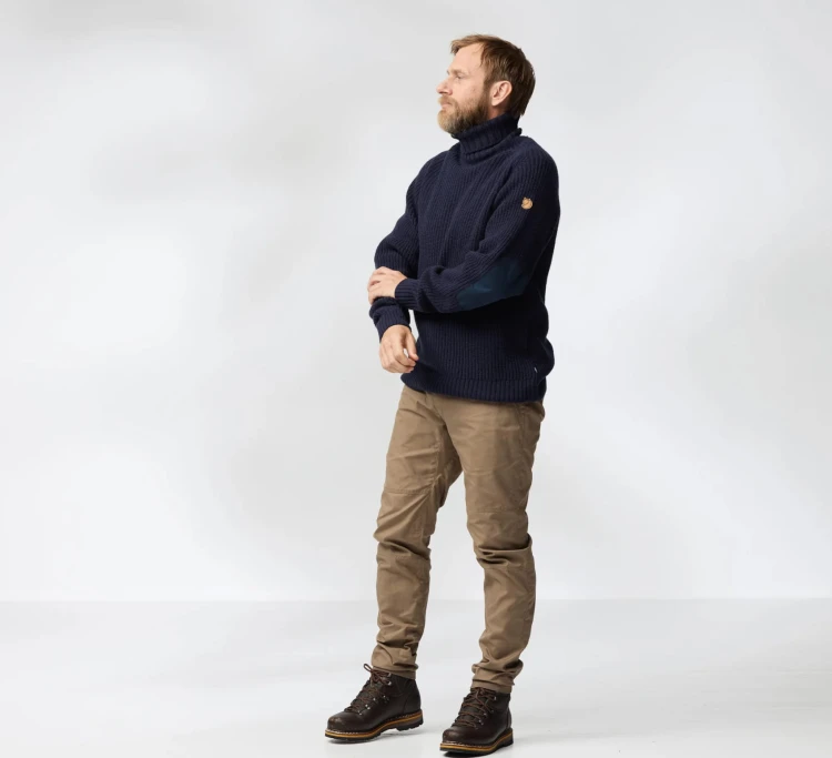 Sweter Fjällräven Övik Roller-Neck 87072 - Dark Olive (633)