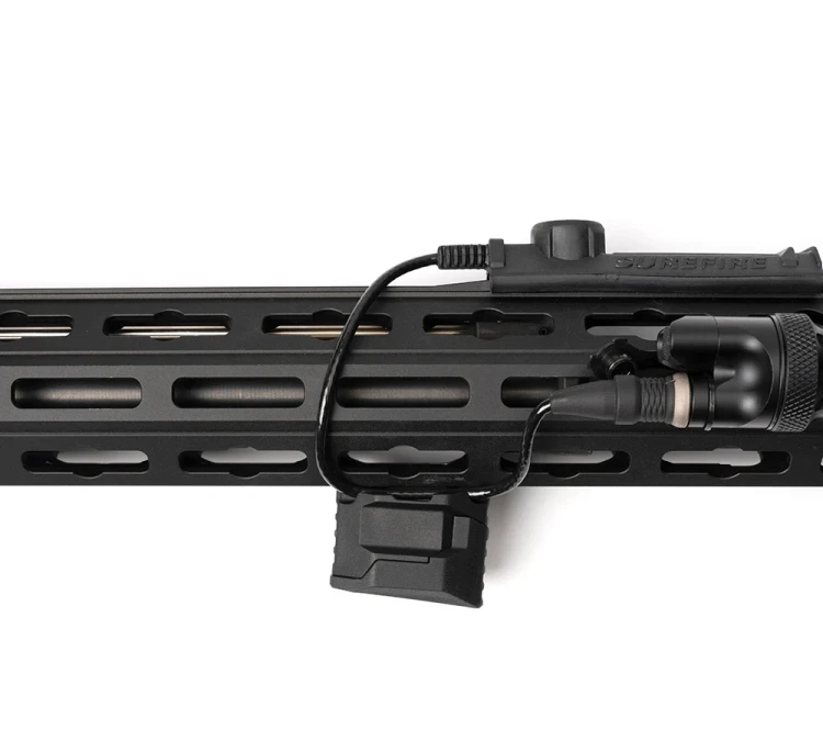 Chwyt przedni Strike Industries Stacked Angled CMS M-LOK - Czarny - (SI-AR-CMS-SAF)