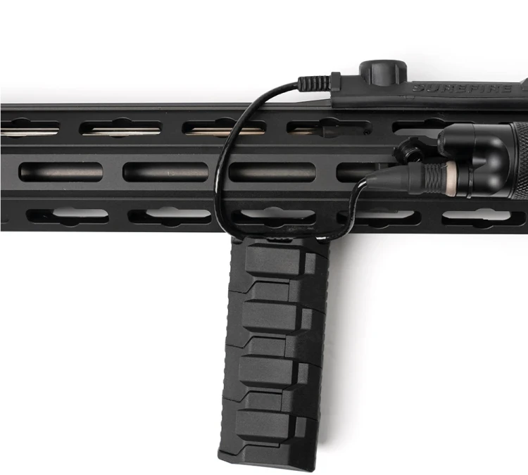 Chwyt przedni Strike Industries Stacked Angled CMS M-LOK - Czarny - (SI-AR-CMS-SAF)