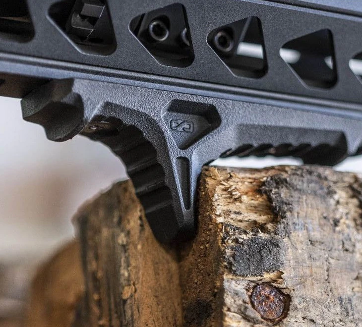Chwyt Strike Industries LINK KeyMod / M-LOK Polymer Anchor Hand Stop - FDE - (SI-LINK-ANCHOR-FDE)