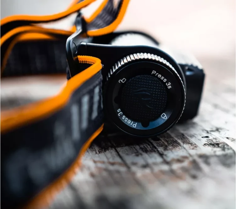 Latarka czołowa Fenix HM70R - 1600 lm (6).webp