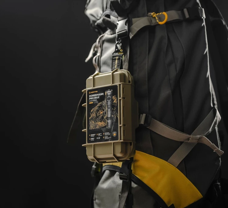 Latarka Armytek Dobermann Pro Max Magnet USB - White - 3000 lm
