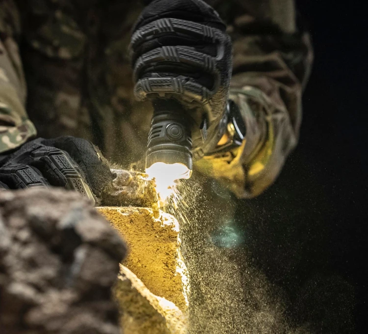 Latarka Armytek Dobermann Pro Max Magnet USB - White - 3000 lm