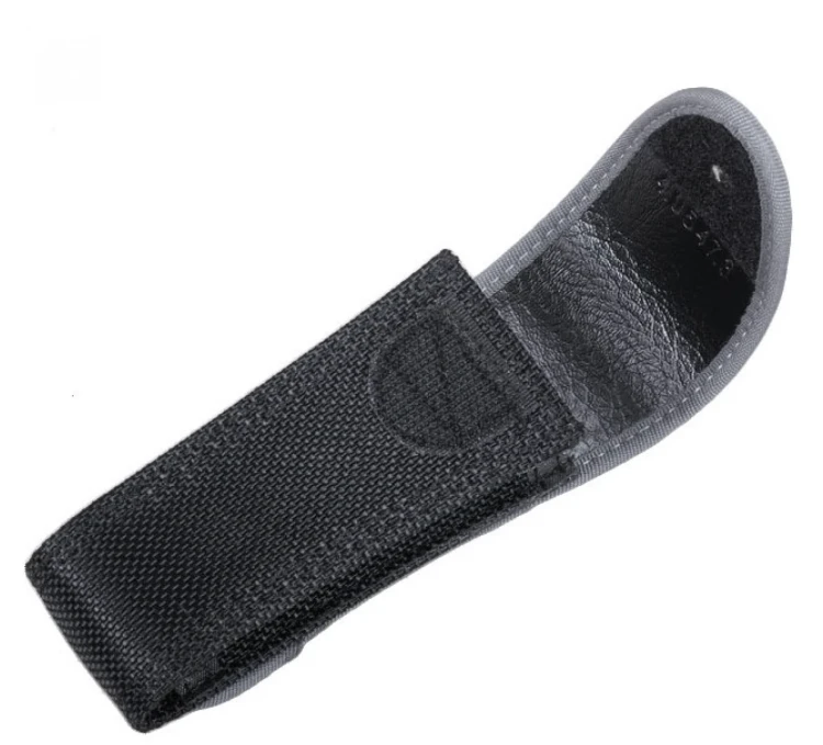 Etui na scyzoryk Victorinox 4.0547.3 (111mm, do 3 warstw narzędzi) nylon - Czarny